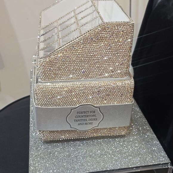 Glitz & Glam Wake Up Rhinestone Makeup Organizer - Picture 9 of 13